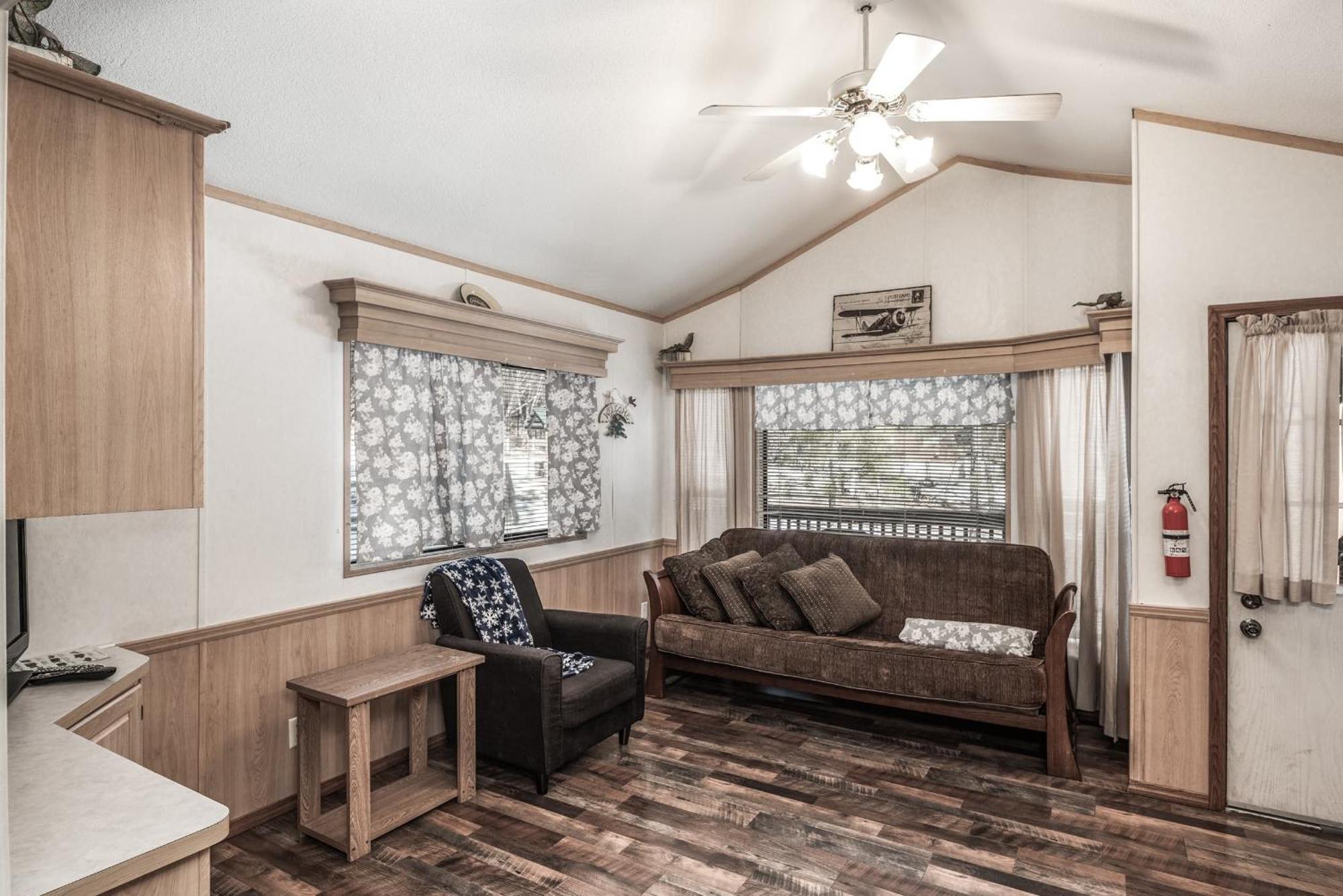 Rainbow Lake Cabin & Rv Resort Рюидозо Екстериор снимка