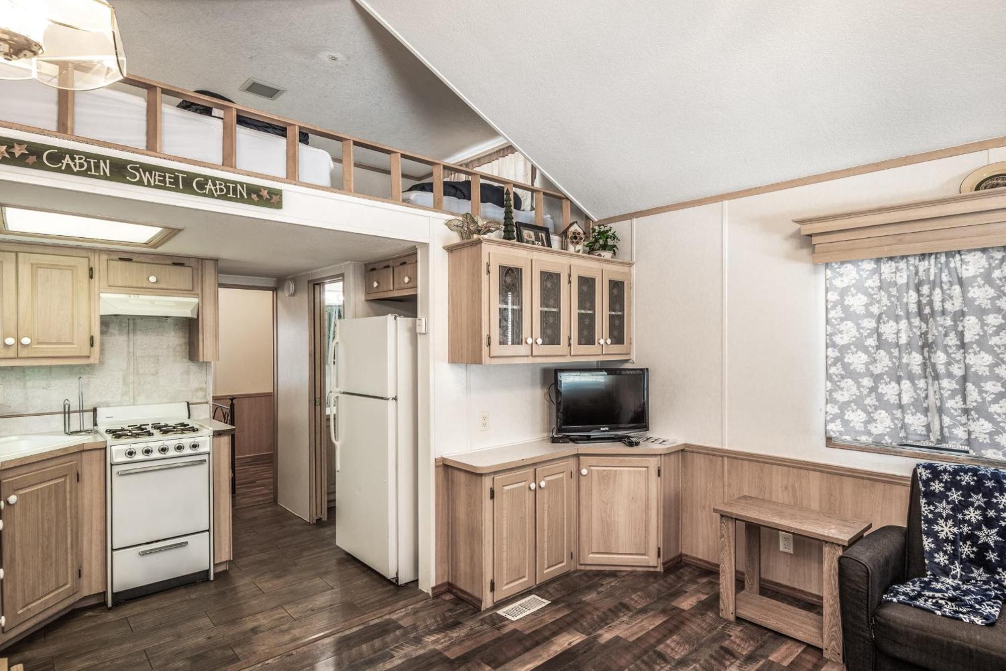 Rainbow Lake Cabin & Rv Resort Рюидозо Екстериор снимка