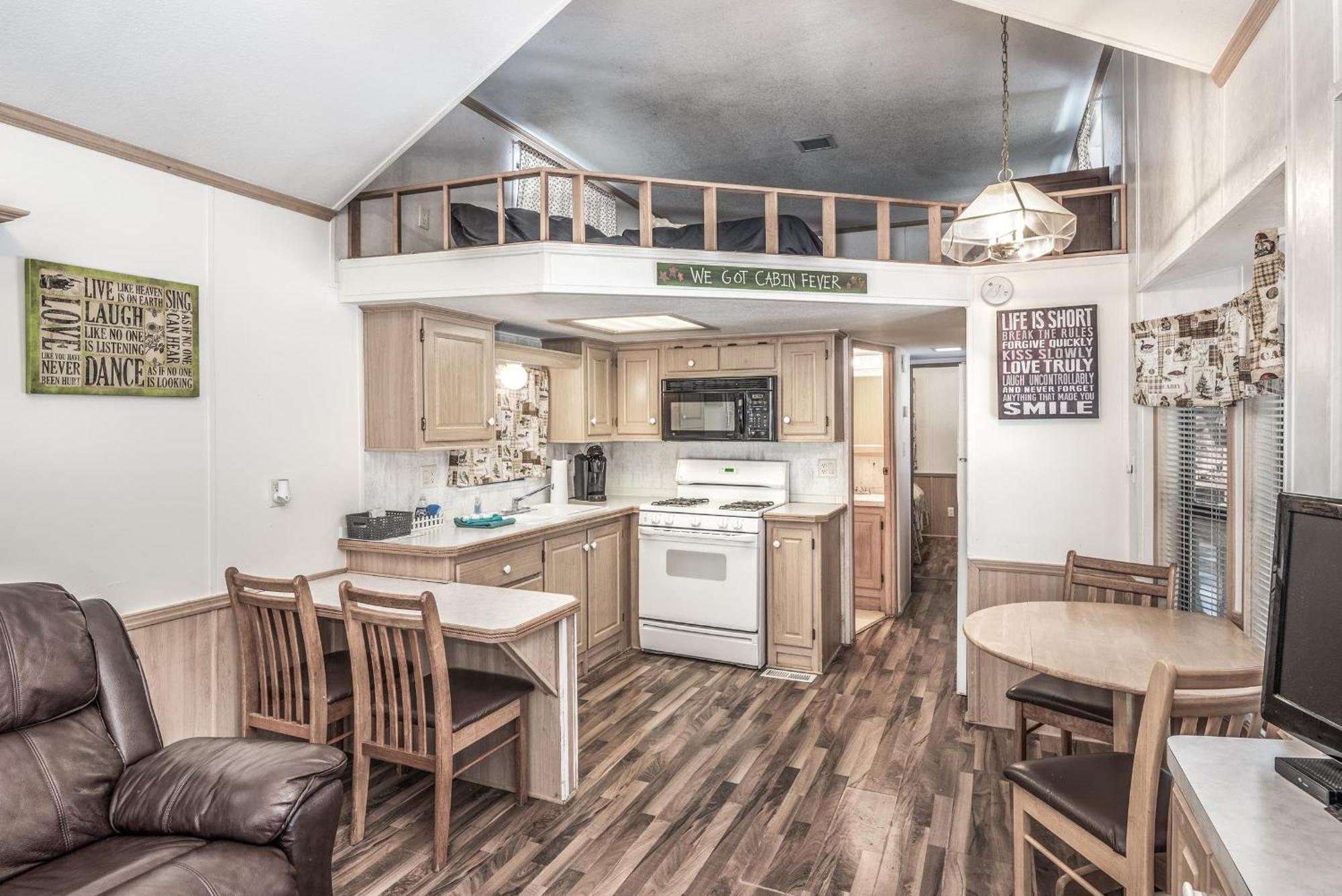 Rainbow Lake Cabin & Rv Resort Рюидозо Екстериор снимка